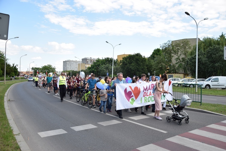 Marsz dla Życia i Rodziny w Ostrowcu Świętokrzyskim