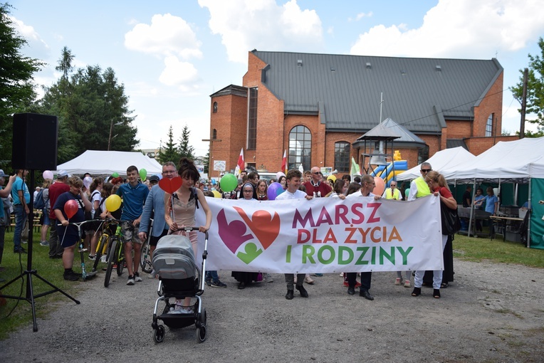 Marsz dla Życia i Rodziny w Ostrowcu Świętokrzyskim