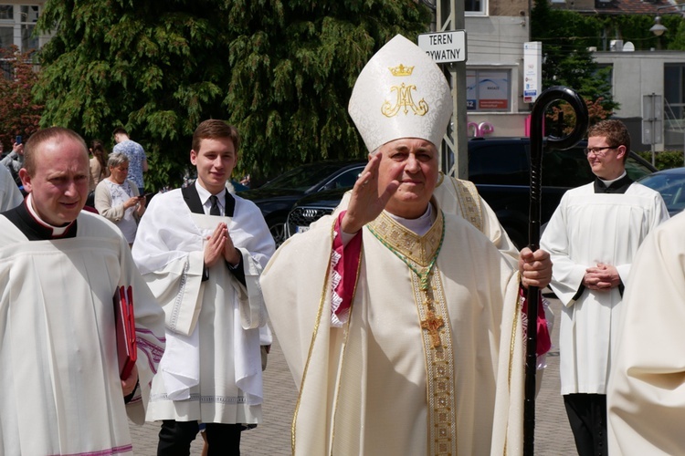 Koronacja wizerunku Matki Bożej Pocieszenia w Gdyni