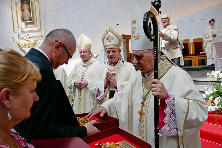 Koronacja wizerunku Matki Bożej Pocieszenia w Gdyni