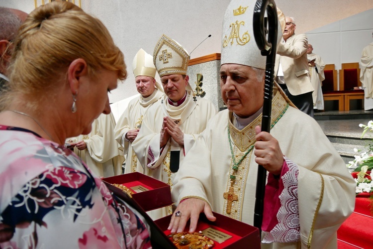 Koronacja wizerunku Matki Bożej Pocieszenia w Gdyni