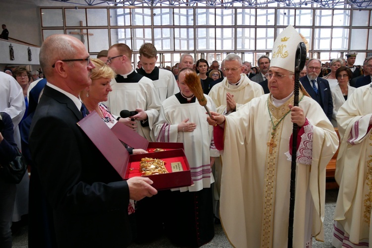 Koronacja wizerunku Matki Bożej Pocieszenia w Gdyni