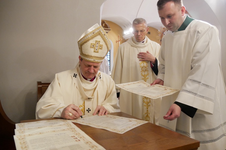 Koronacja wizerunku Matki Bożej Pocieszenia w Gdyni