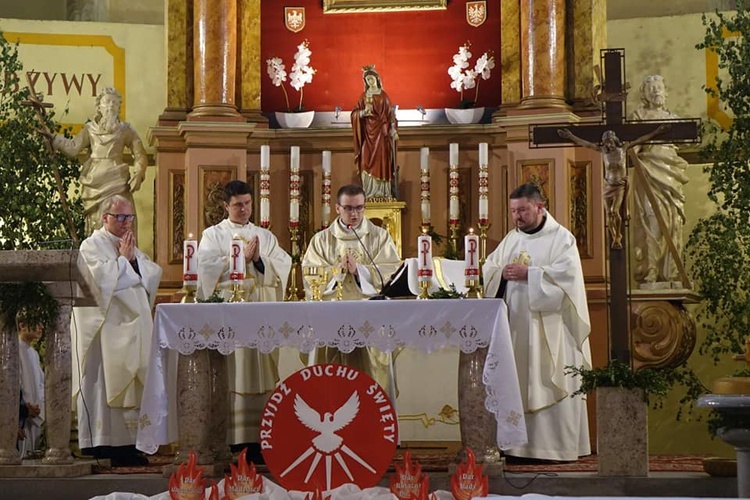 Walim. Misje Święte zakończyli w uroczystość Trójcy Przenajświętszej