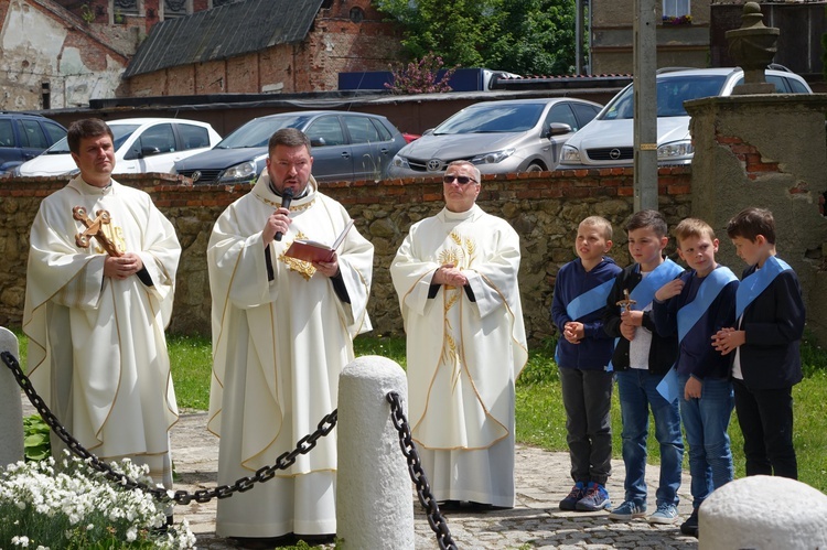 Walim. Misje Święte zakończyli w uroczystość Trójcy Przenajświętszej