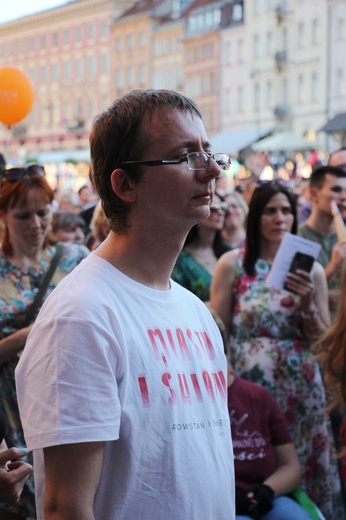 "To, co możemy dać miastu i światu, to wolność i życie w Bogu” [GALERIA]