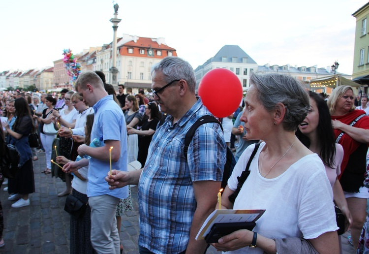 "To, co możemy dać miastu i światu, to wolność i życie w Bogu” [GALERIA]