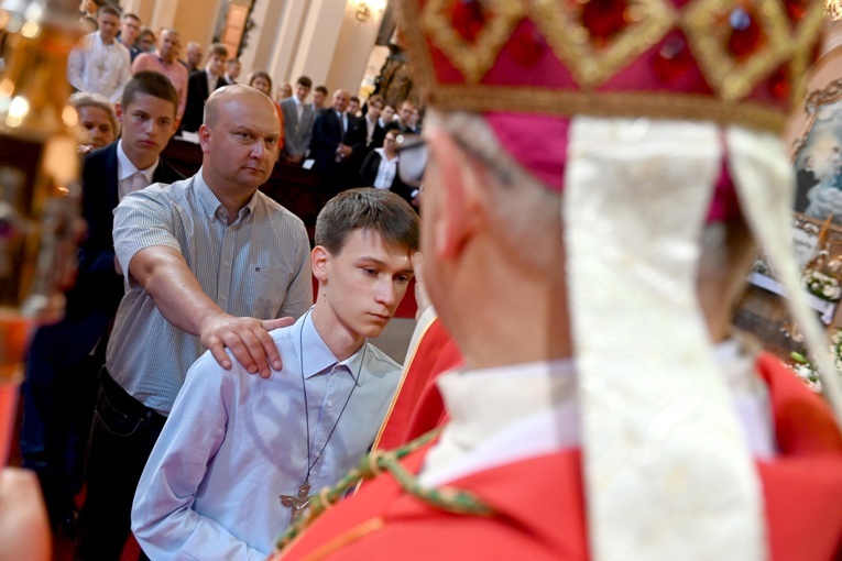 Bierzmowanie i kolacja dla młodzieży