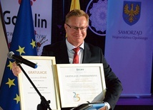 ▲	Wielu sołtysów, wójtów i burmistrzów wyraża wdzięczność prekursorowi programu.