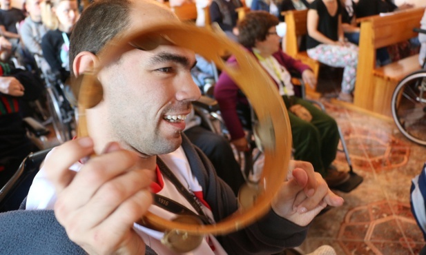 Potrzebni są wolontariusze na wczasorekolekcje.