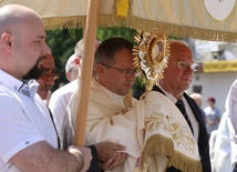 Procesje eucharystyczne i koncerty uwielbienia w Boże Ciało