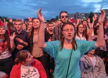 Koncert uwielbienia na przystani nad Odrą w Koźlu