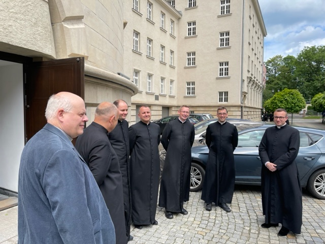 Nowe dekrety dla wikariuszy