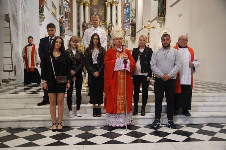 Ząbkowice Śl. Bierzmowanie u św. Anny