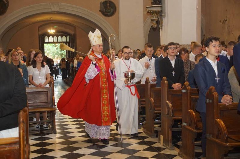 Ząbkowice Śl. Bierzmowanie u św. Anny