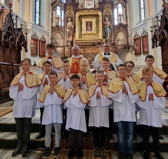 Ciężkowice. Błogosławieństwo nowych mnistrantów