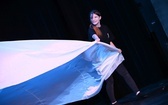 Pantomima "W drodze" w wykonaniu ukraińskiej młodzieży