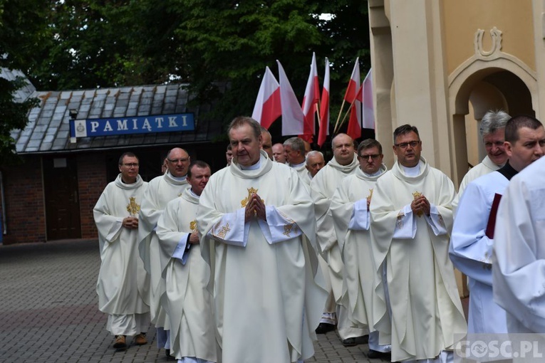 Pielgrzymka chorych, niepełnosprawnych i służby zdrowia do Rokitna