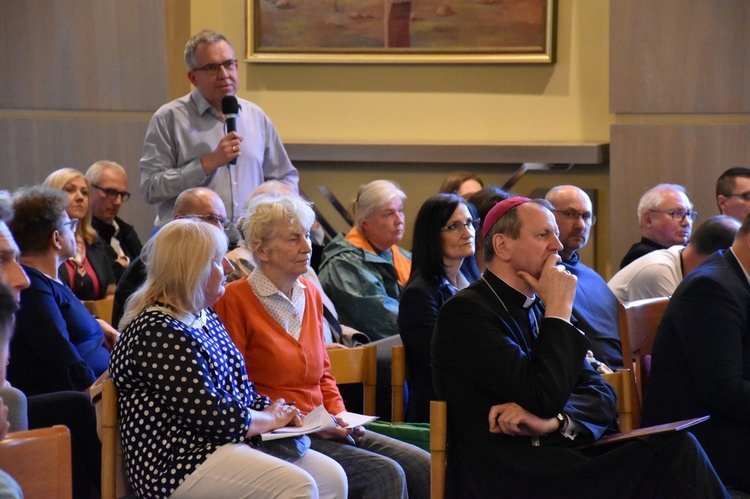 W Gdańsku-Oliwie odbyło się spotkanie synodalne