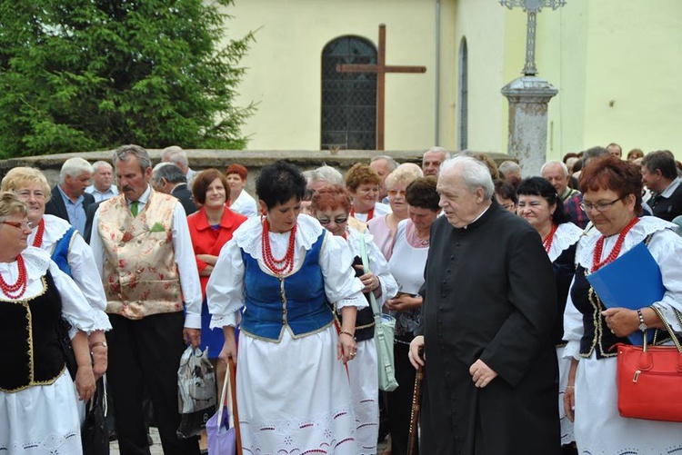 Ks. Władysław Janicki na zdjęciach przyjaciół