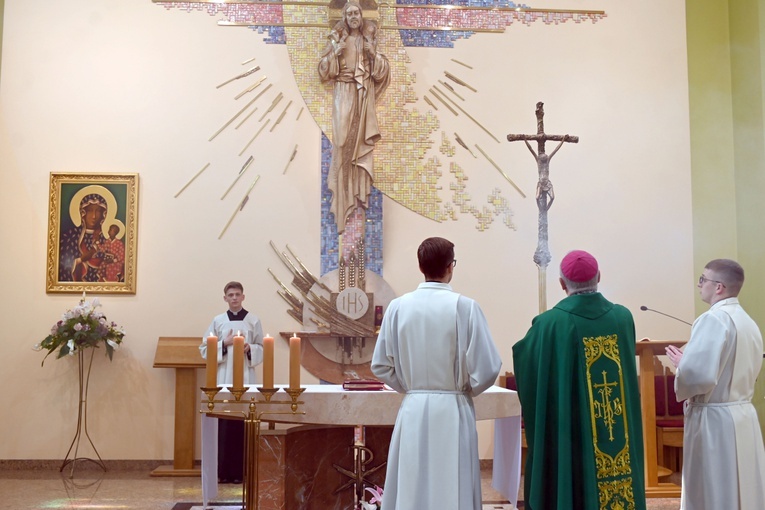 Msza św. kończąca rok akademicki w świdnickim WSD