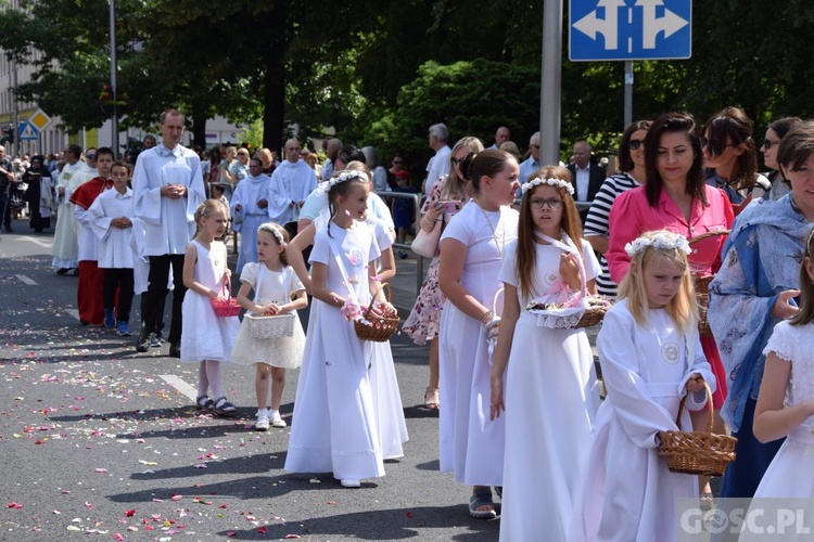 Procesja eucharystyczna w Zielonej Górze