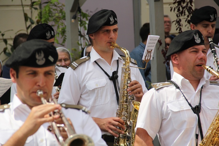 Centralna procesja Bożego Ciała [ZDJĘCIA]