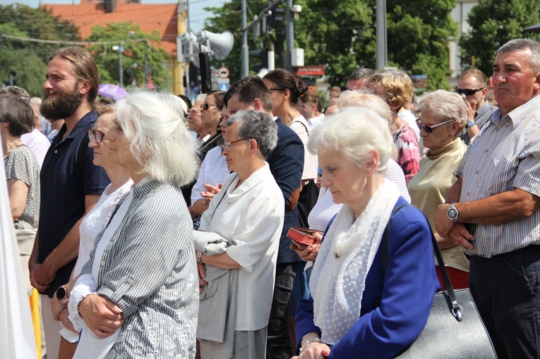 Centralna procesja Bożego Ciała [ZDJĘCIA]