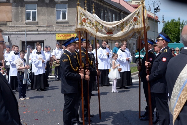 Procesja Bożego Ciała w centrum Radomia