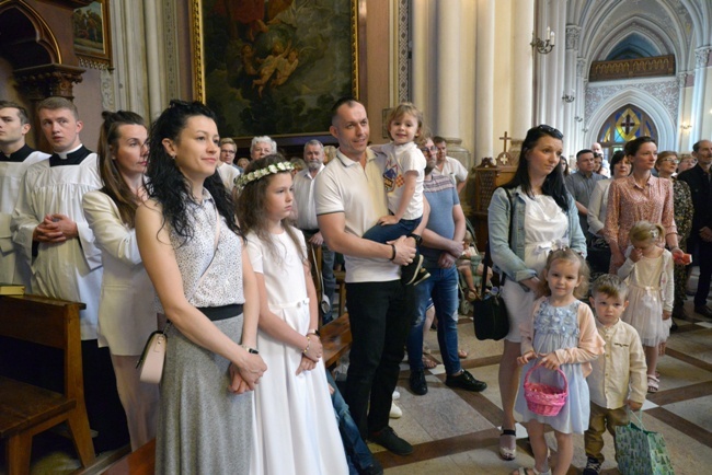 Procesja Bożego Ciała w centrum Radomia