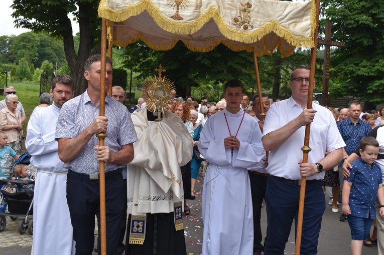 Boże Ciało u św. Jerzego i Matki Bożej Różańcowej w Wałbrzychu