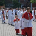 Procesja z parafii pw. św. Antoniego do parafii pw. Odkupiciela Świata