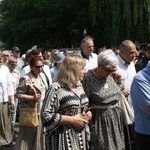 Procesja z parafii pw. św. Antoniego do parafii pw. Odkupiciela Świata