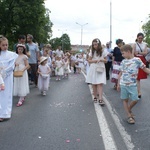 Procesja z parafii pw. św. Antoniego do parafii pw. Odkupiciela Świata