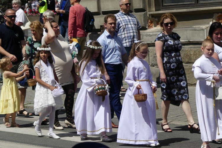 Procesja Bożego Ciała z katedry św. Mikołaja w Bielsku do Białej - 2022