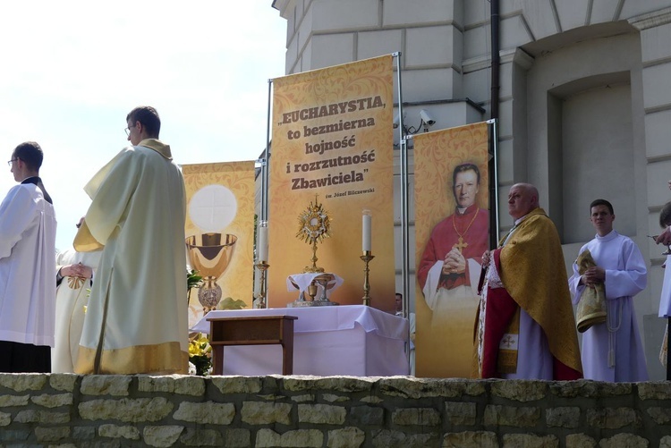 Procesja Bożego Ciała z katedry św. Mikołaja w Bielsku do Białej - 2022