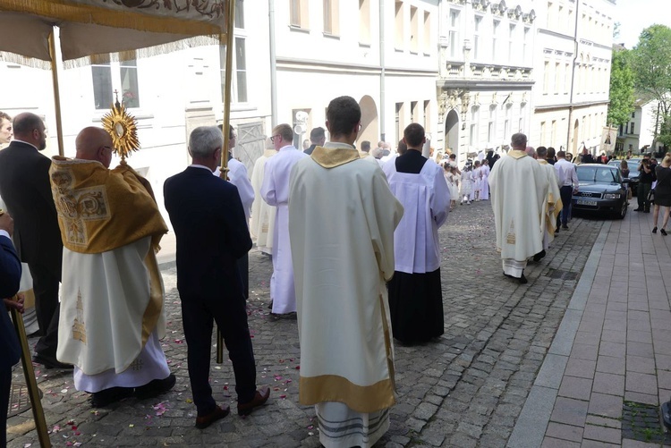 Procesja Bożego Ciała z katedry św. Mikołaja w Bielsku do Białej - 2022