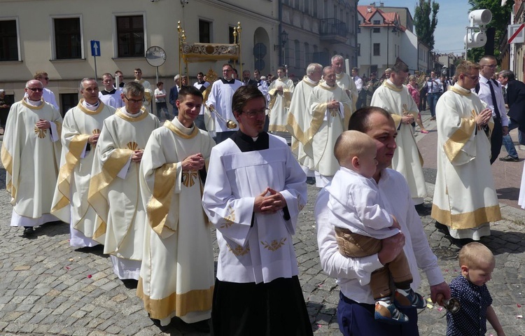 Procesja Bożego Ciała z katedry św. Mikołaja w Bielsku do Białej - 2022