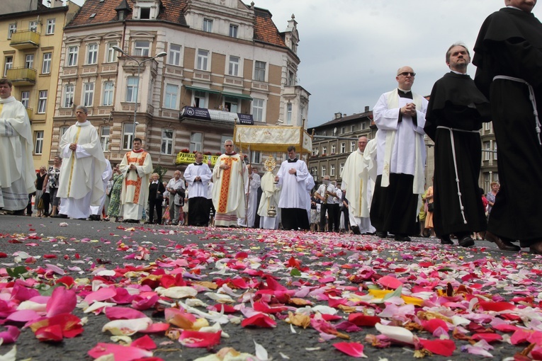 Główna procesja w Legnicy