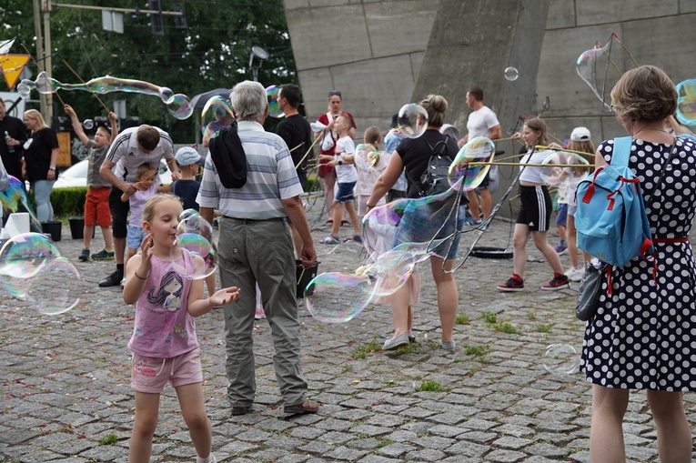 Z Teobańkologią w Boże Ciało u św. Bonifacego