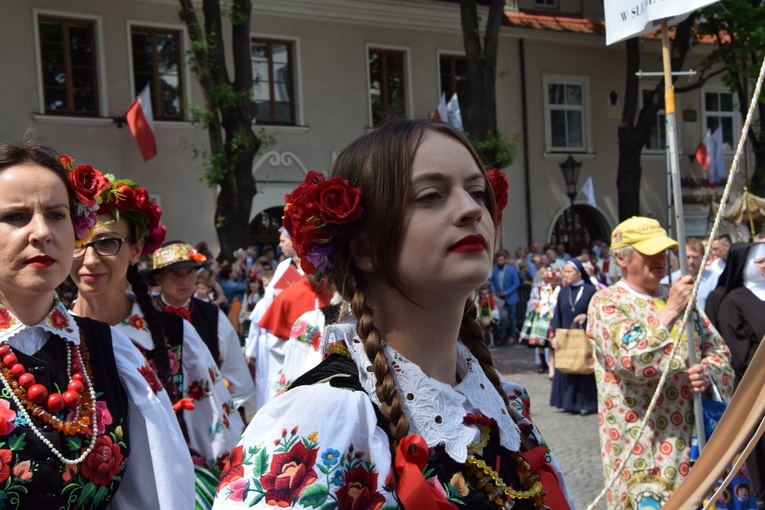 Boże Ciało w Łowiczu. Procesja.