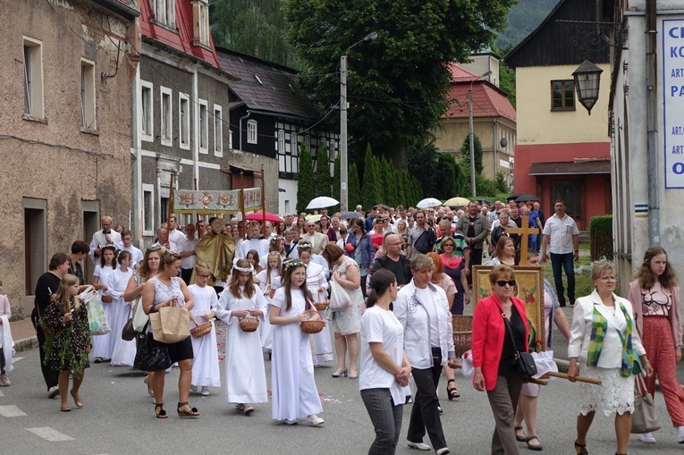 Boże Ciało u św. Barbary w Walimiu