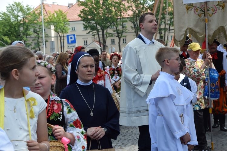 Boże Ciało w Łowiczu. Procesja.