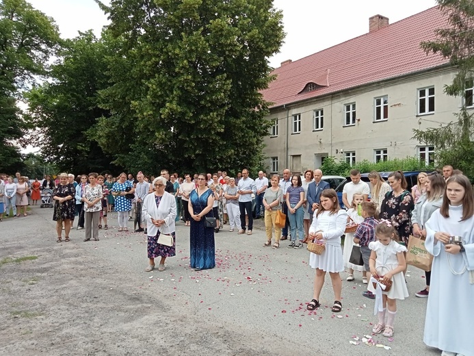 Procesja Bożego Ciała w Strzelcach