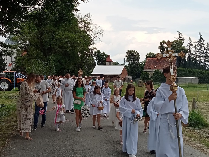 Procesja Bożego Ciała w Strzelcach