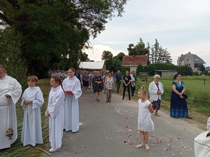 Procesja Bożego Ciała w Strzelcach