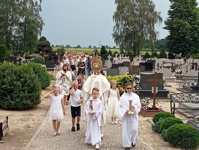 Procesja Bożego Ciała w Strzelcach