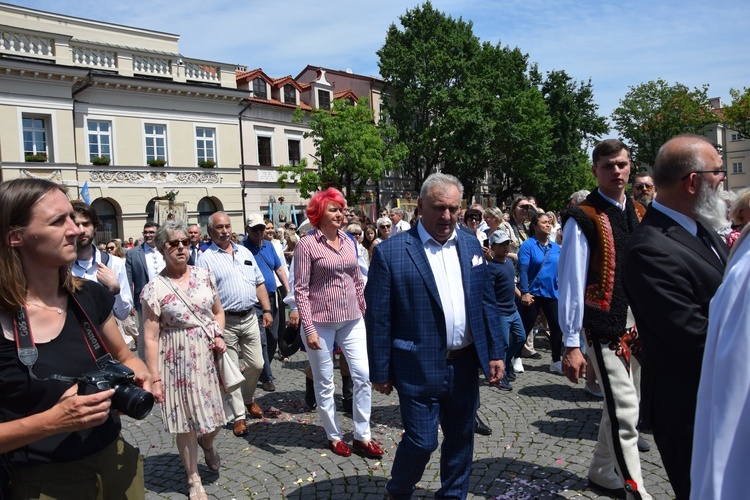 Boże Ciało w Łowiczu. Procesja.