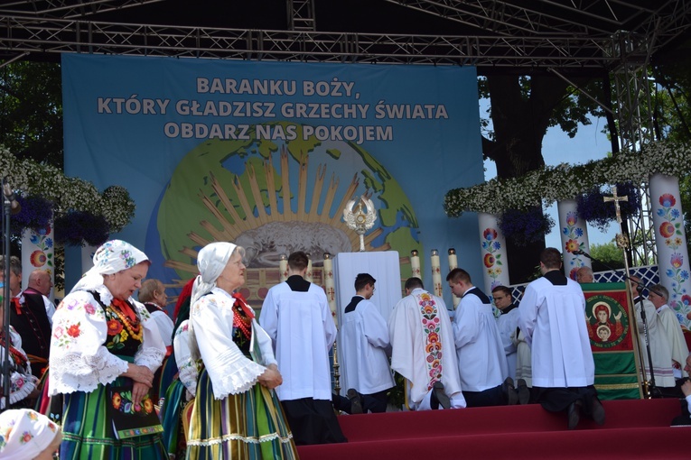 Boże Ciało w Łowiczu. Procesja.