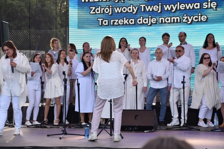 Koncert "Bogu Chwała!" w Rumi